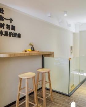 深圳坪洲地铁C出口布布的饮品店