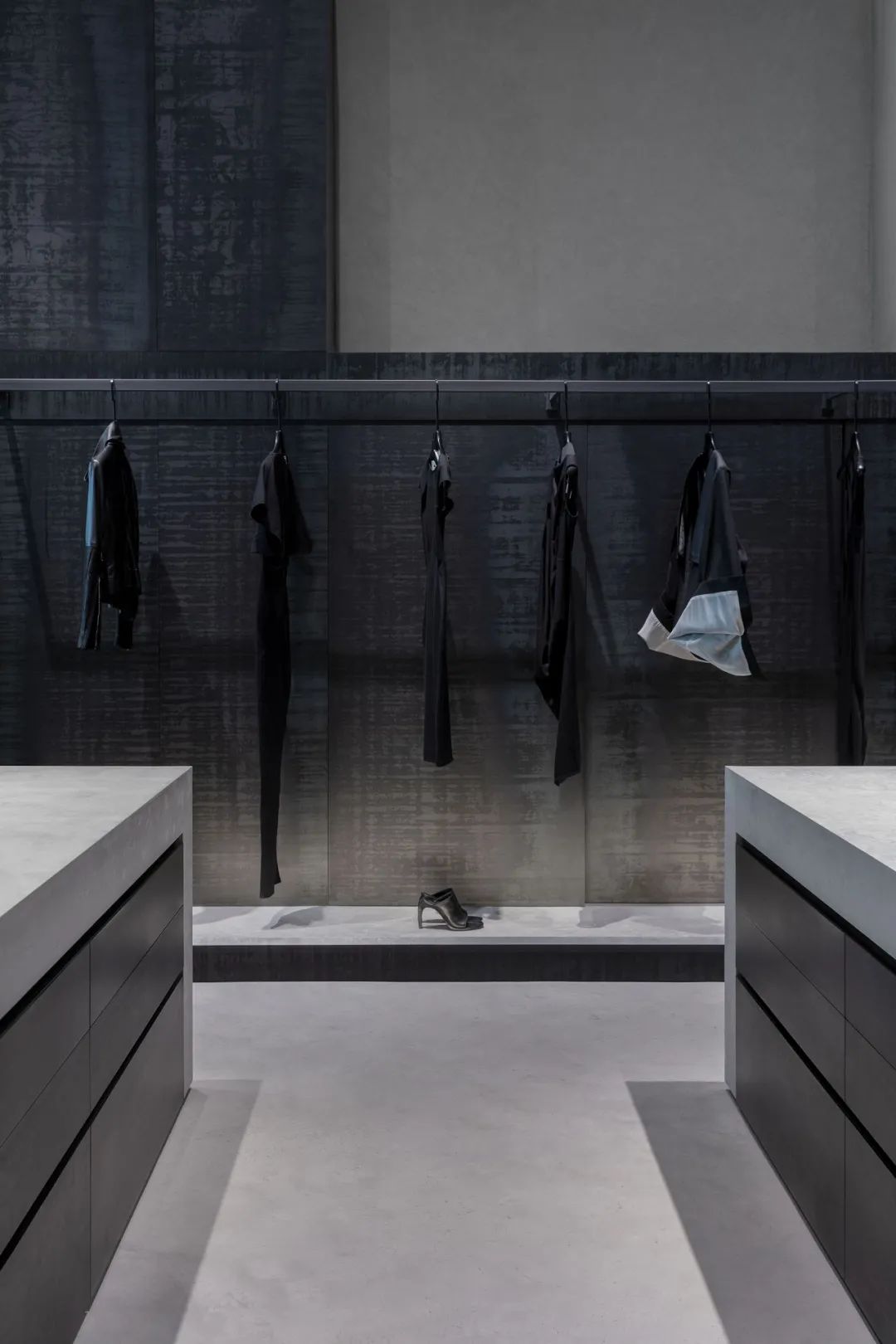 迪拜顶级买手店 Closet case 店面设计丨阿联酋迪拜丨L.S. Design-26