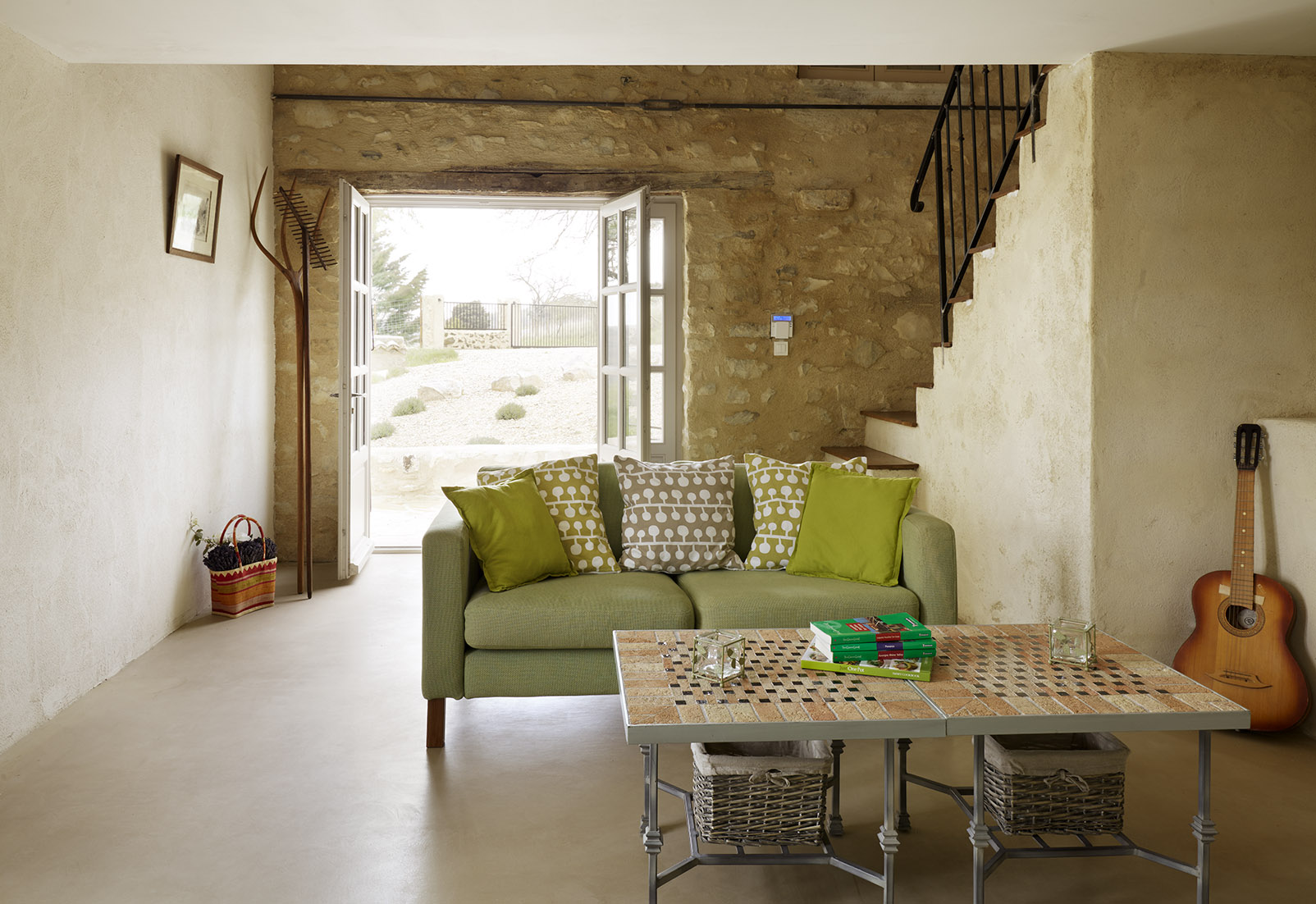 法国南部旧丝绸农场-23