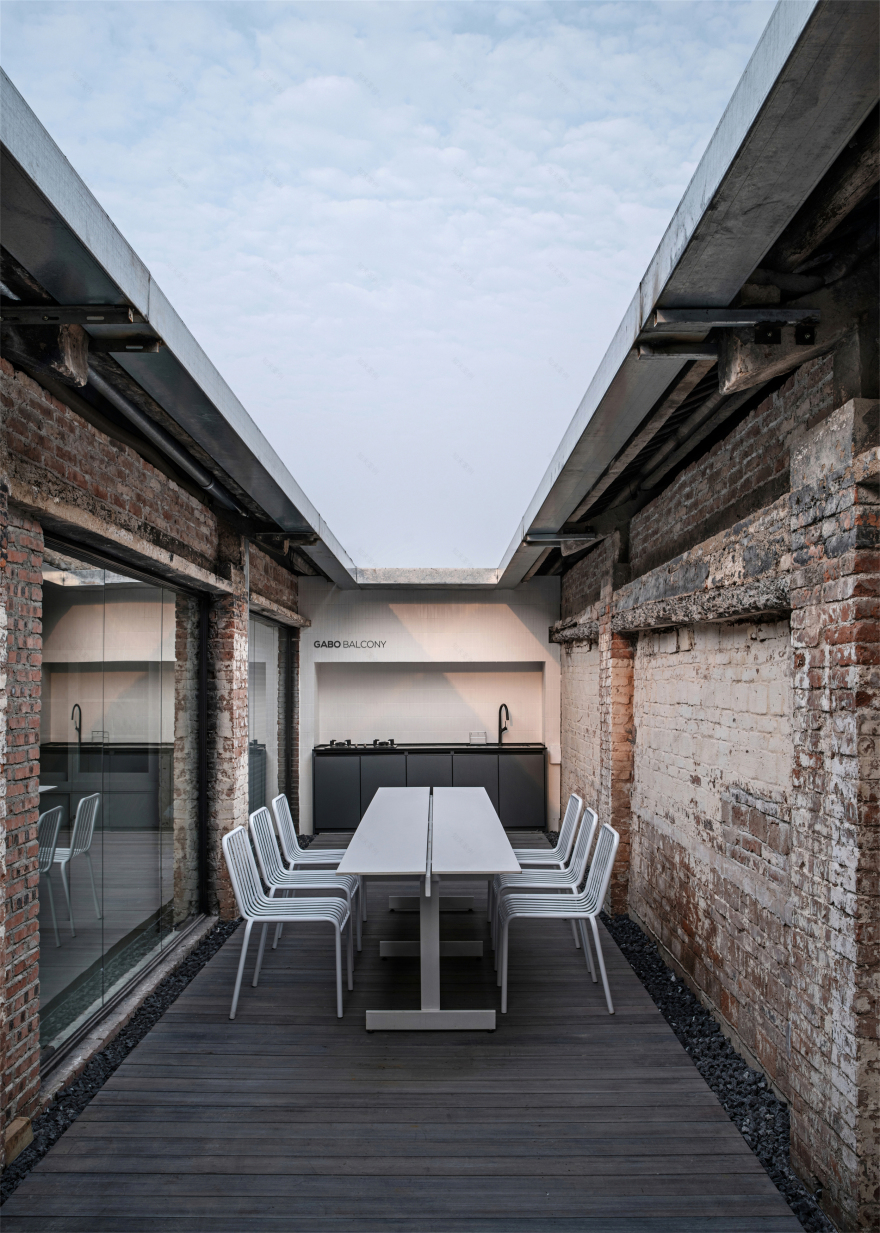 LEW丨厂房改造丨卫浴美学空间-67