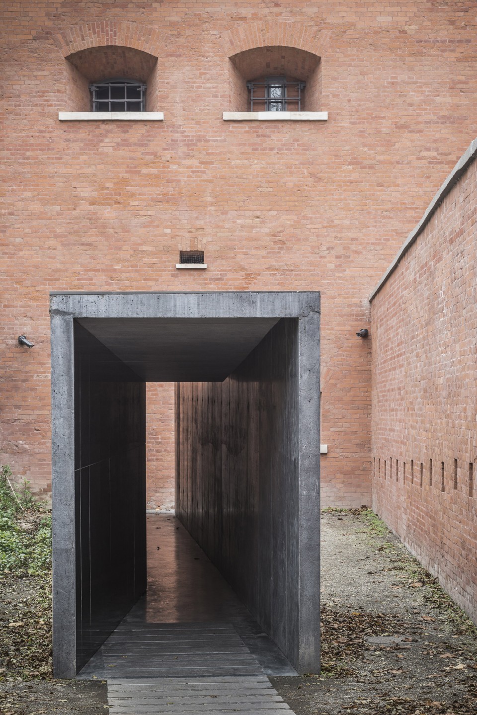 波兰卡廷惨案纪念空间-7