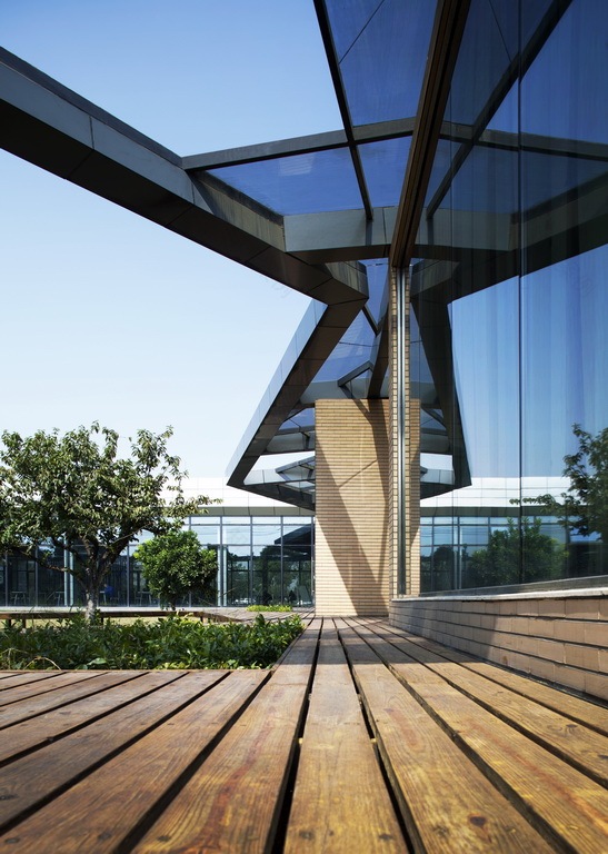 光影互动,打造多功能会议中心-22