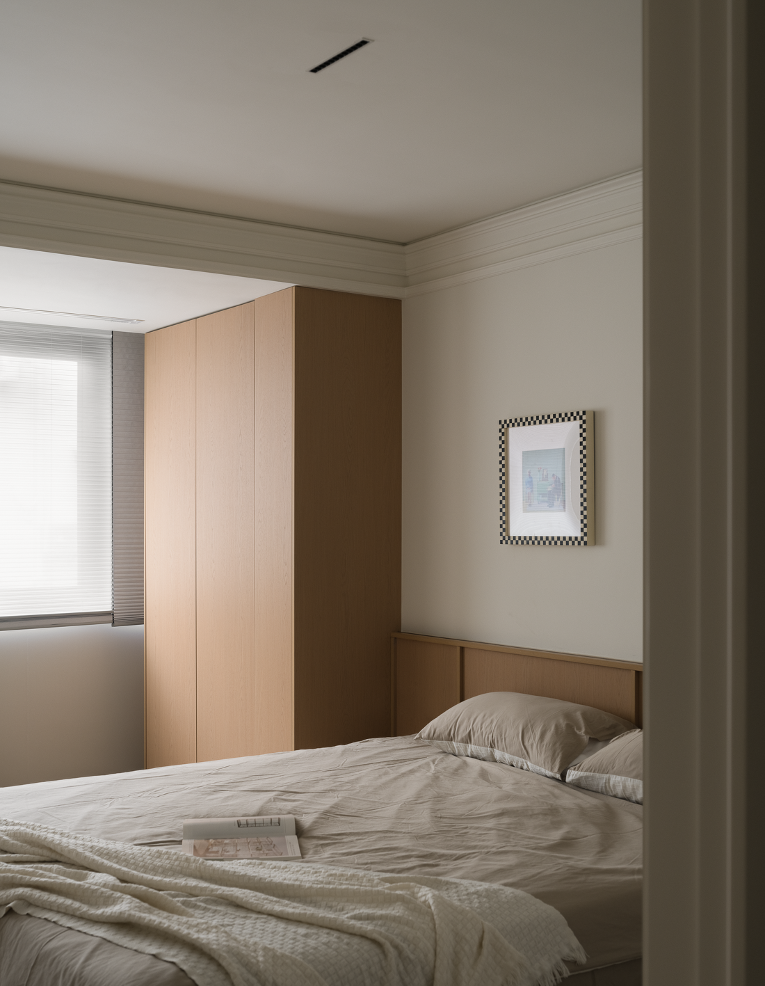 餐厨一体大洄游感知极简法式的浪漫与轻盈-57