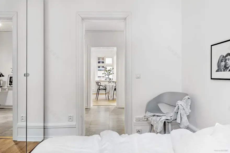 瑞典灰白经典公寓 | 温馨宁静的现代设计-13