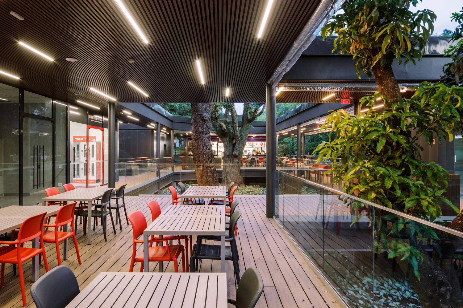 巴西 Bradesco 银行总部 Conviver Space 模块化设计-18