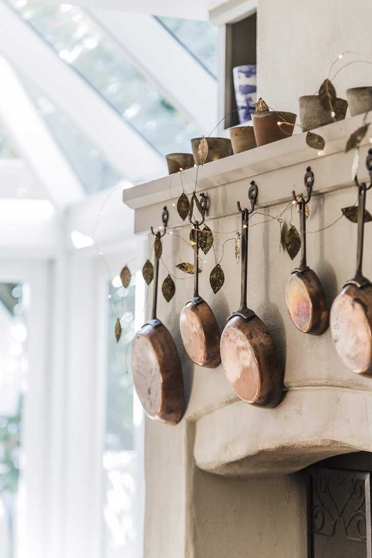 灰色调澳洲圣诞家居，桃色风情点亮节日氛围-12