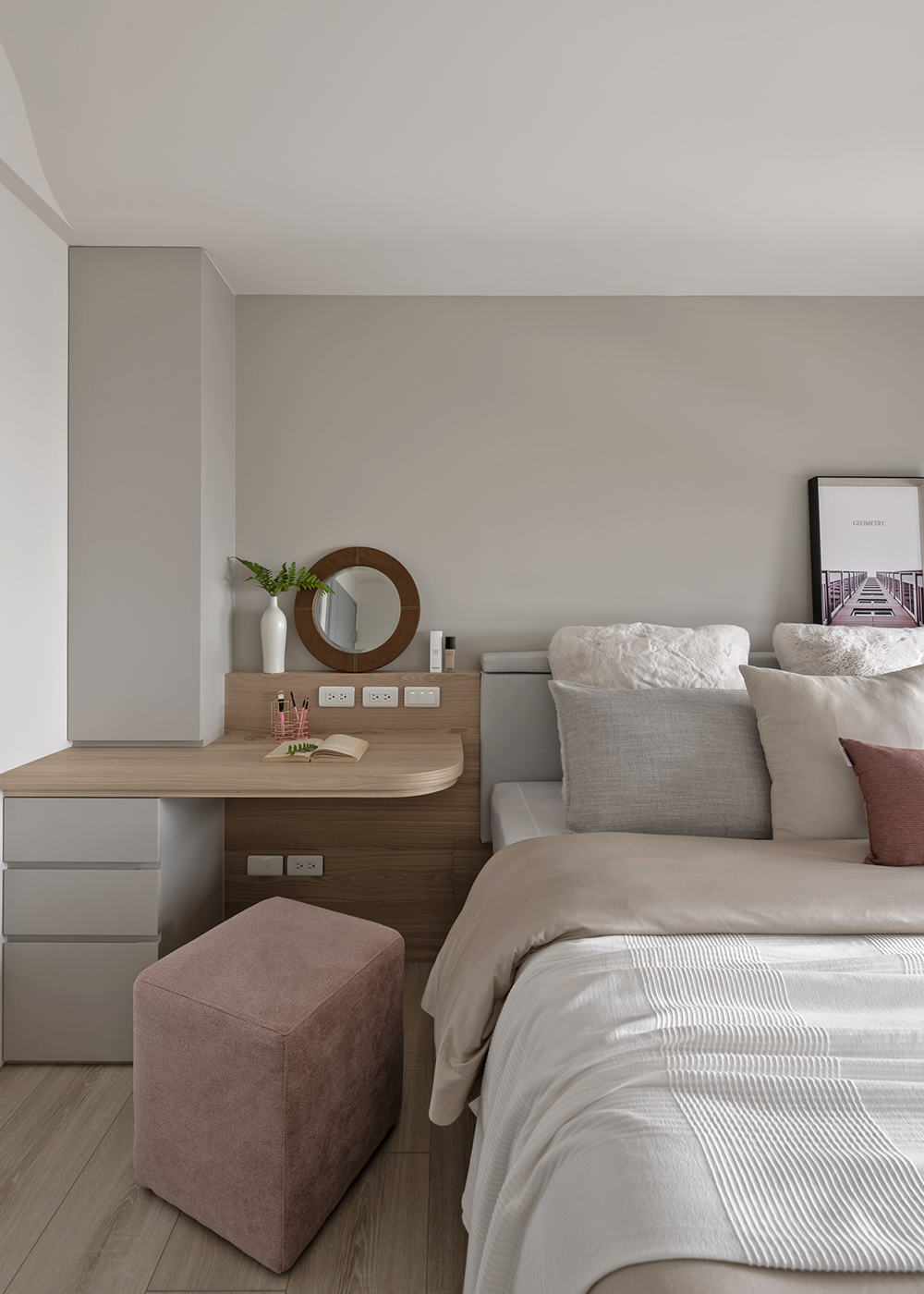 家装设计案例鉴赏——简约温馨时光三代同堂现代美式宅-13