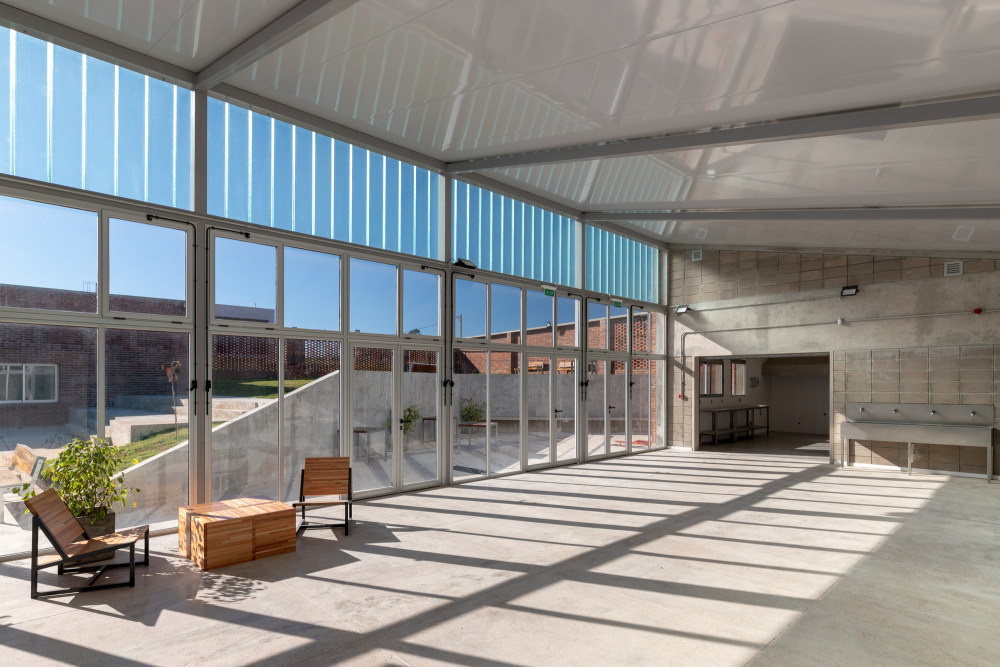 乌拉圭托莱多 CBT 教育中心 | 简约美观的公共教育空间设计-52