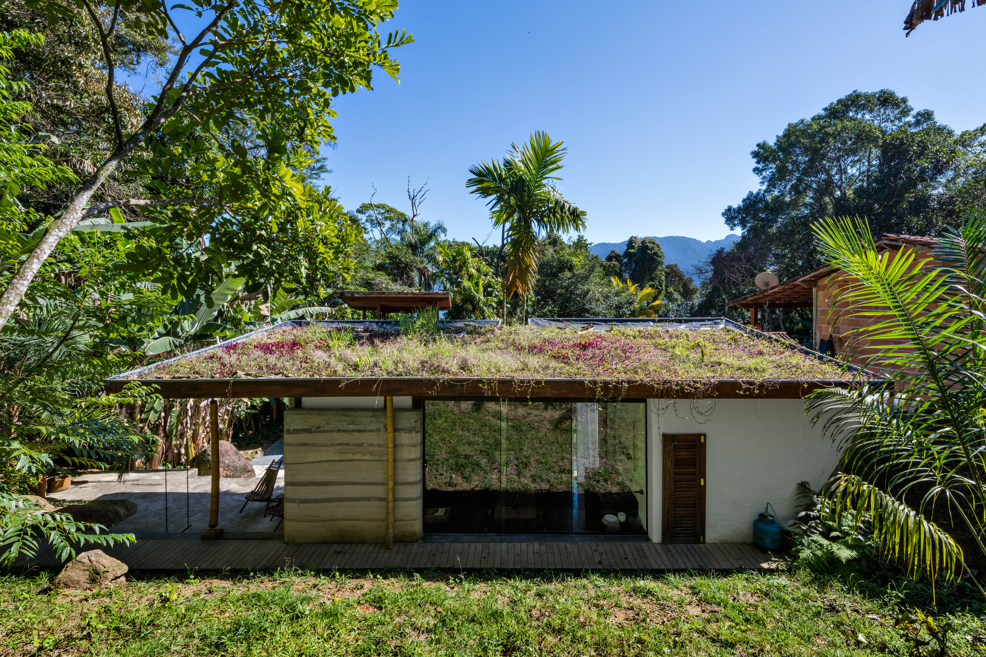 Guesthouse Paraty / CRU! Architects-21