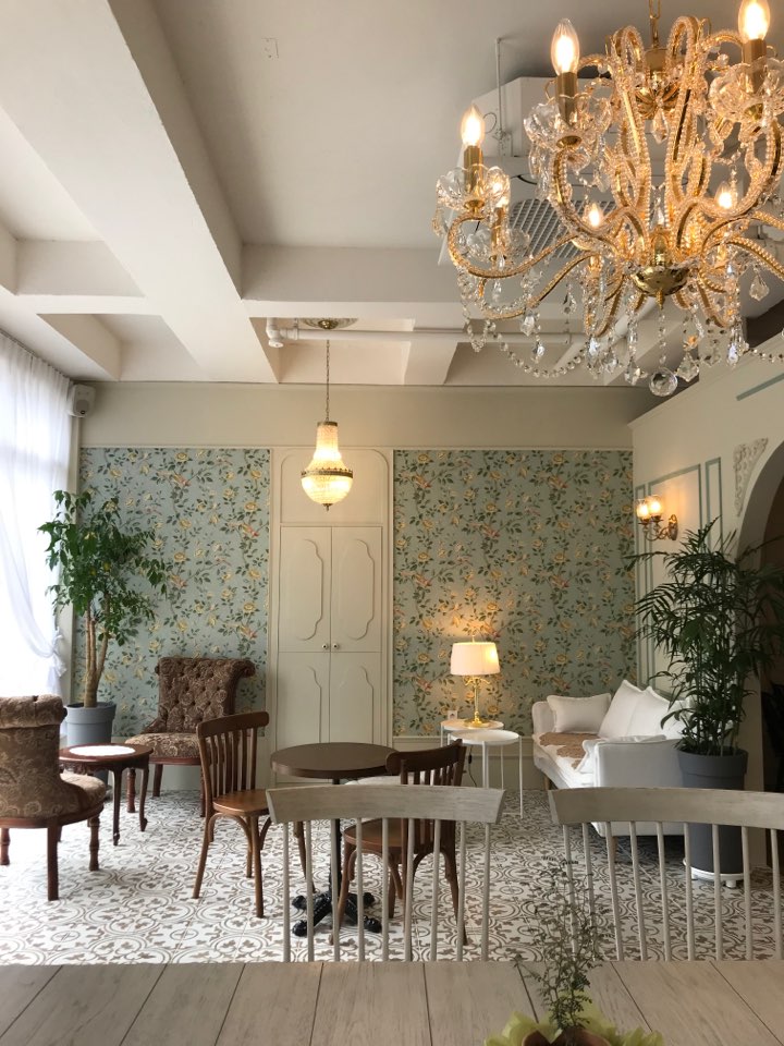 40 平小空间的大气设计，品味独特的室内装饰风格-3