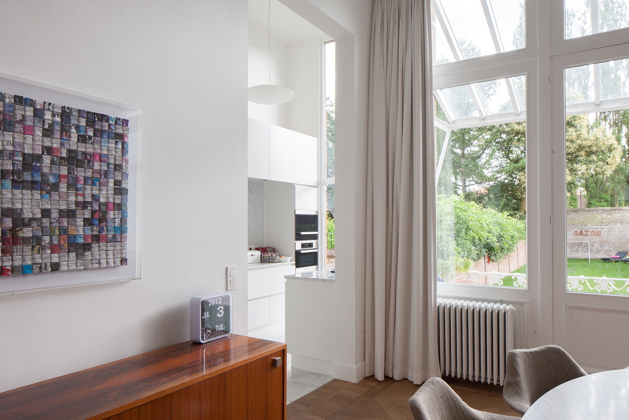 BVDV是Bovine viral diarrhea virus（牛病毒性腹泻病毒）的缩写，不太明确House BVDV 具体语境如果推测这里的House有容纳、收纳等含义，或许可以翻译为储存牛病毒性腹泻病毒 ；如果House是作名词且有特定指代，那仅现有内容难以准确翻译整个短语表意模糊，如果它是特定专业领域内容且有其特定含义，请补充更多相关信息目前没有非常明确唯一准确的翻译，此处暂无法准确给出恰当单一翻译   丨比利时安特卫普丨无相关信息-1