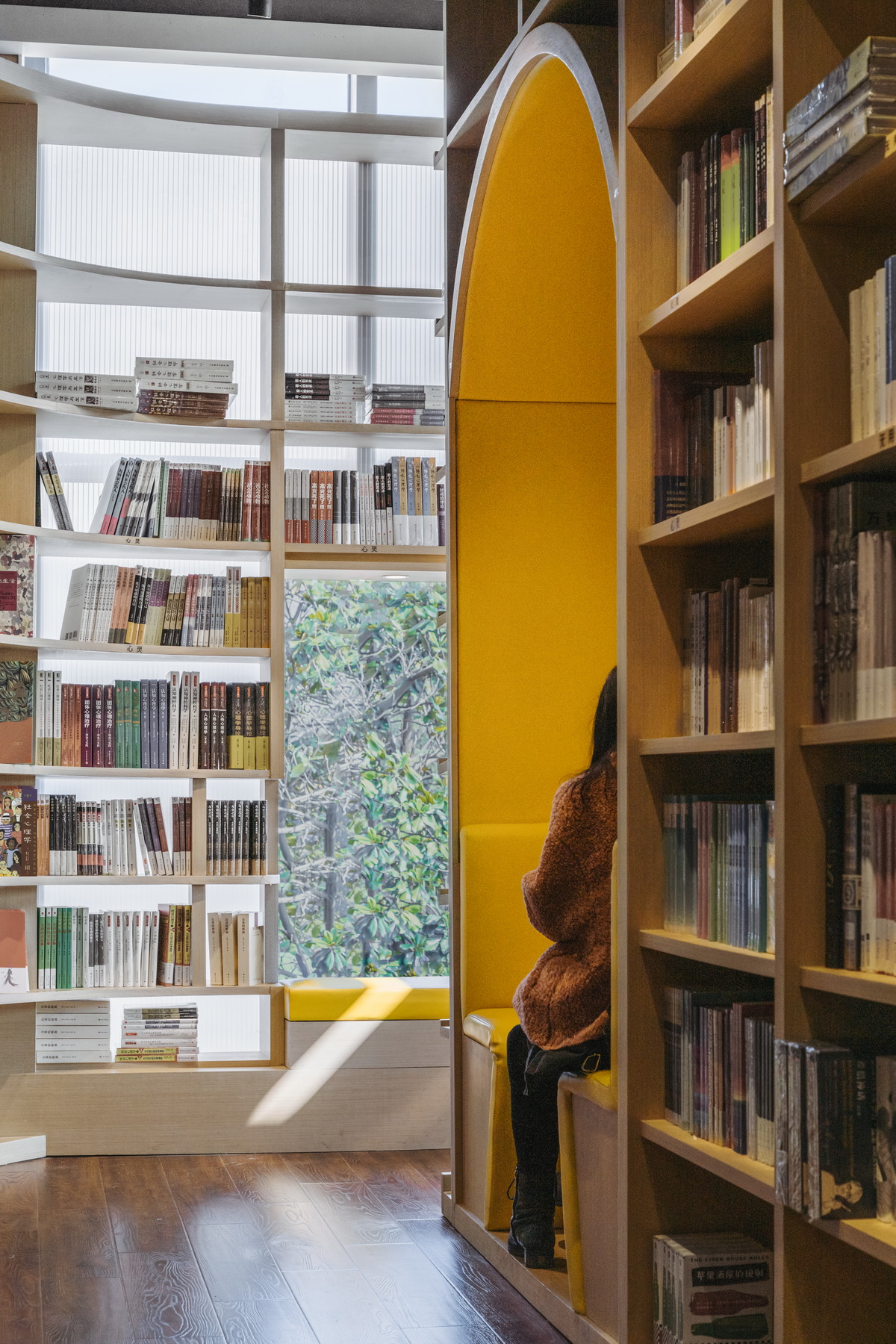 上海交通大学曦潮书店丨上海交通大学思作设计工作室-29