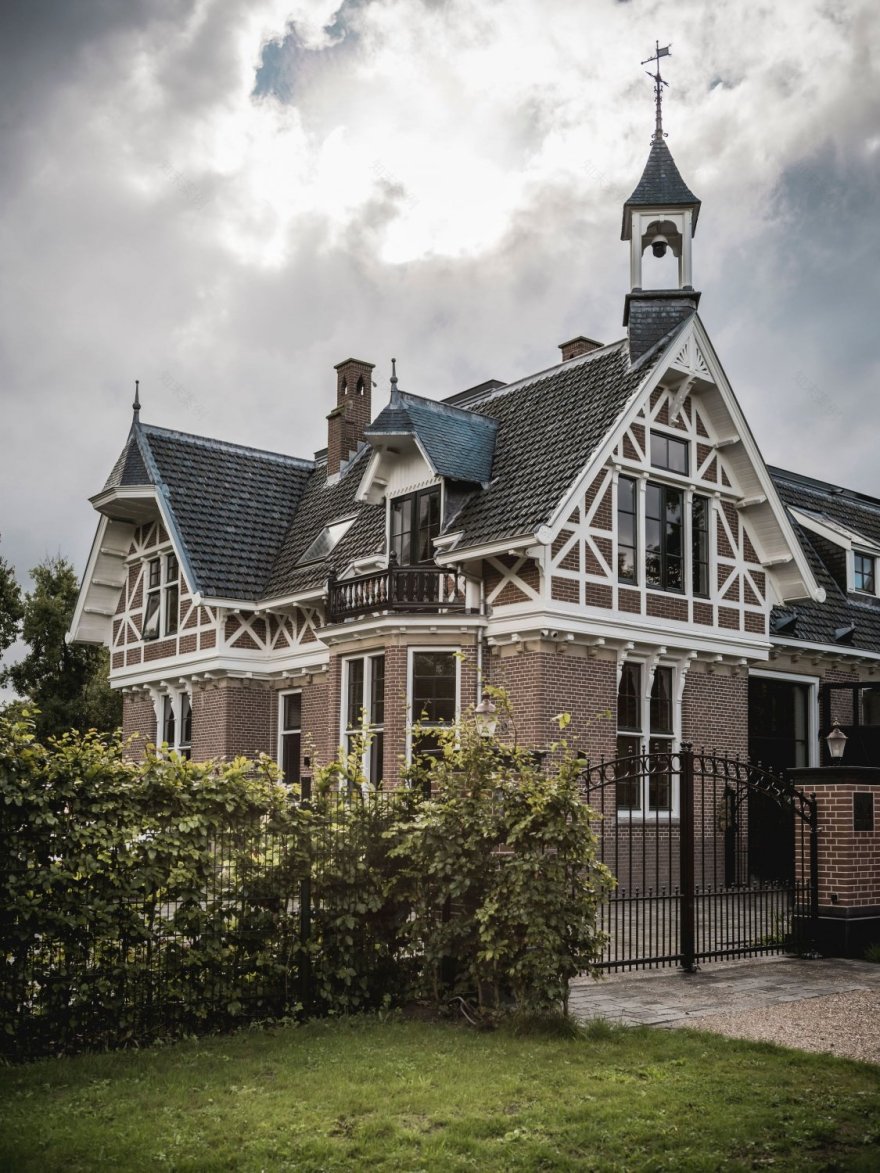 Transformation into a residential house, preserving the characteristics of the carriage house | Kabaz-3