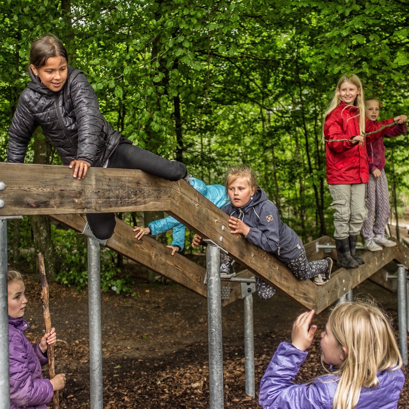 活力校园森林里的运动环丨丹麦丨VEGA landskab-21