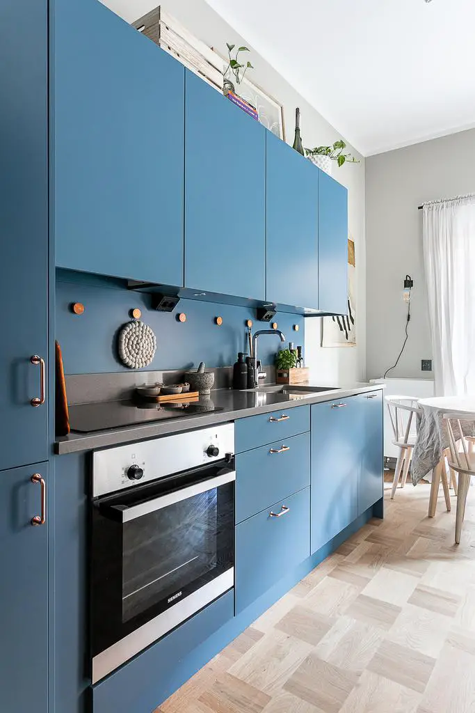 瑞典 27m2 精致工作室，空间利用与设计感完美结合-4