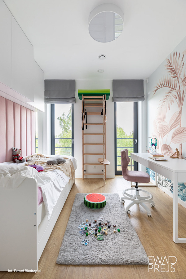 Interior in Mikołów - raw minimalism vs warm coziness-39