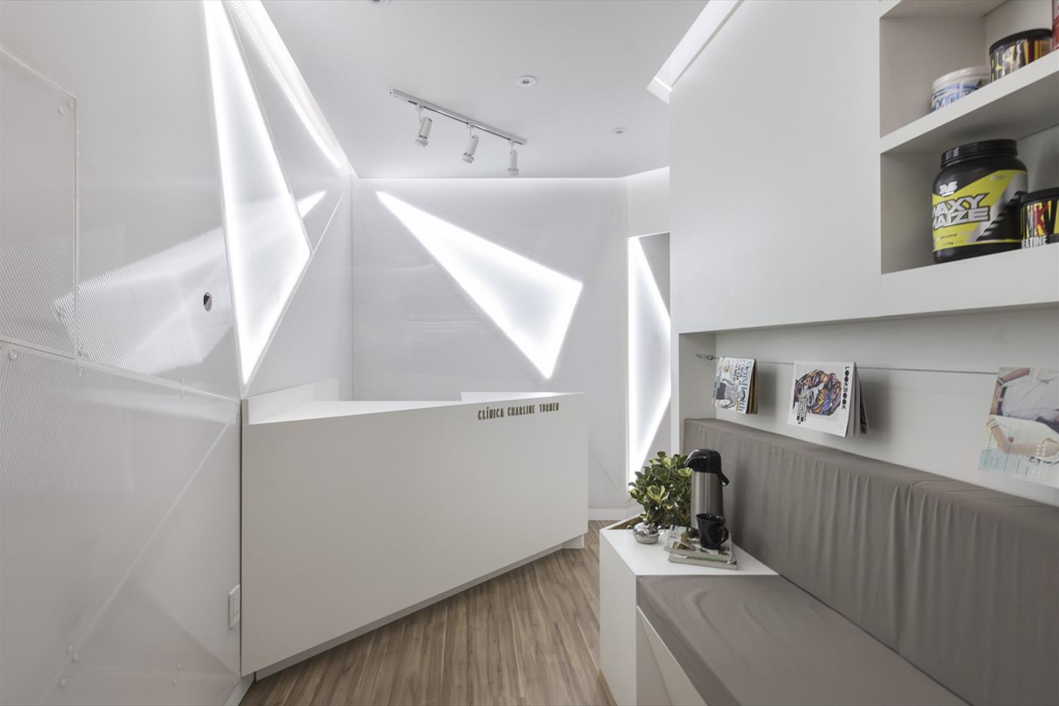 Charline Tormen 营养诊所的温馨设计-1