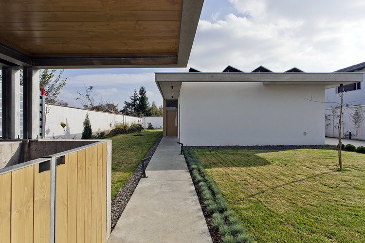 匈牙利乡村现代主义住宅-17