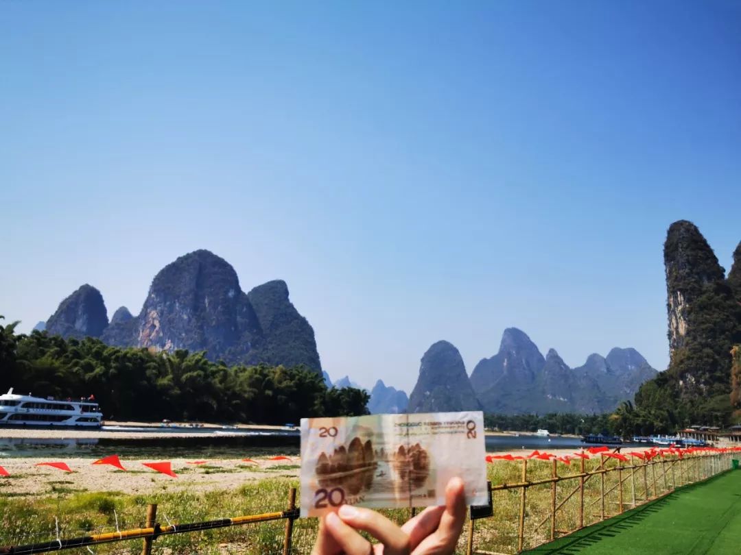 闺蜜俩花了1000万，在漓江边造了栋「积木房子」：这才是当妈的最高境界-19