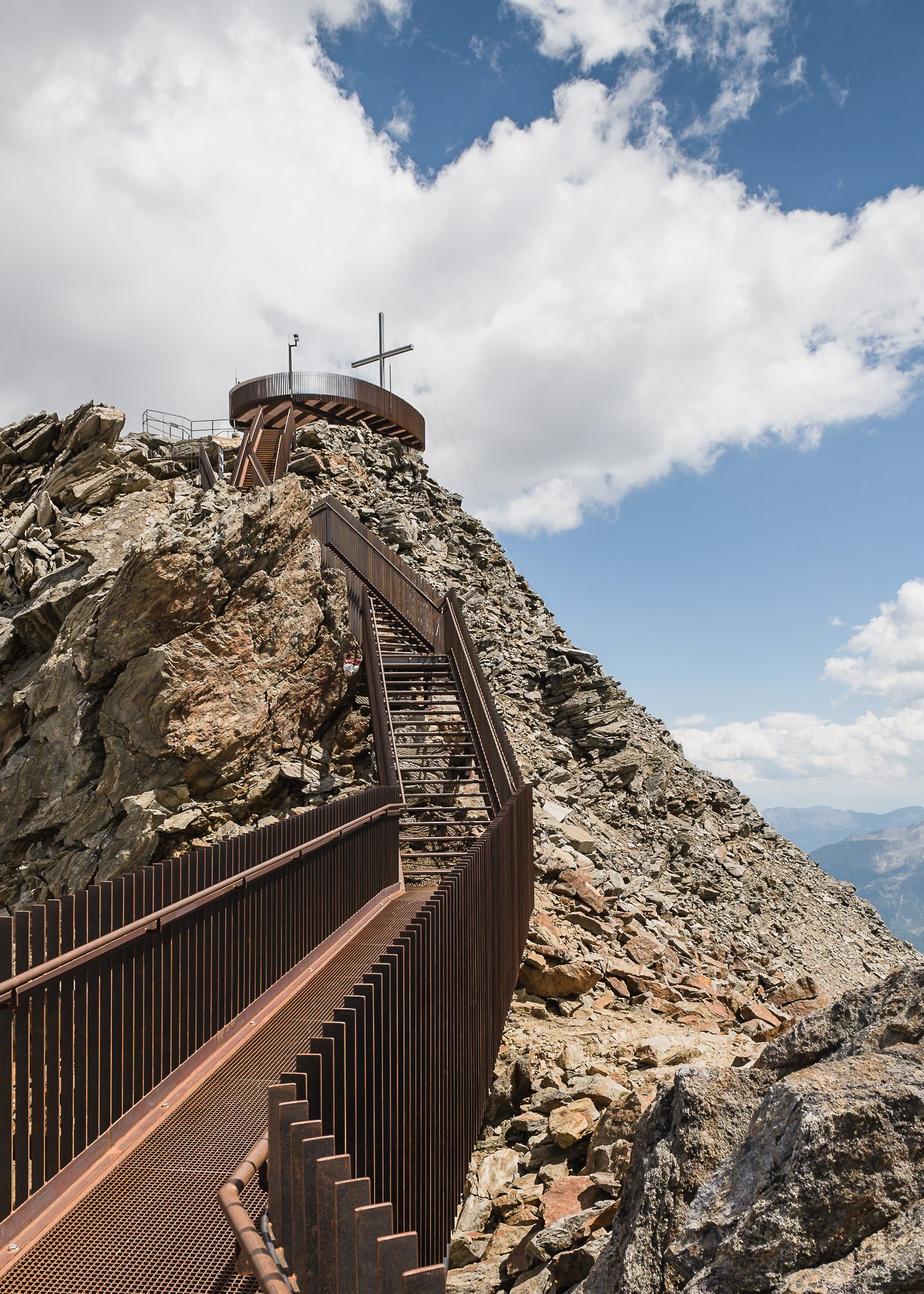 ÖtziPeak3251m-noa*NetworkofArchitecture-10