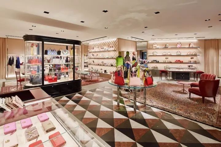 【65期】12月15日精选大牌零售空间设计-9