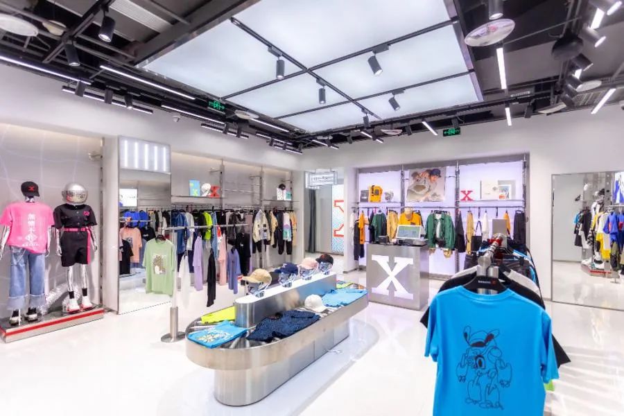 重庆 BOSSINI·X 潮牌全新形象店铺设计丨中国重庆-0