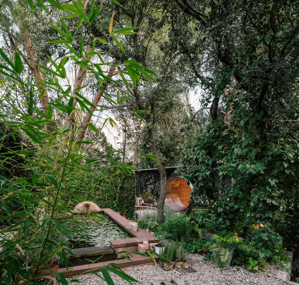 马德里 50m2 迷你之家 | 设计师巧妙运用镜子扩展空间-15