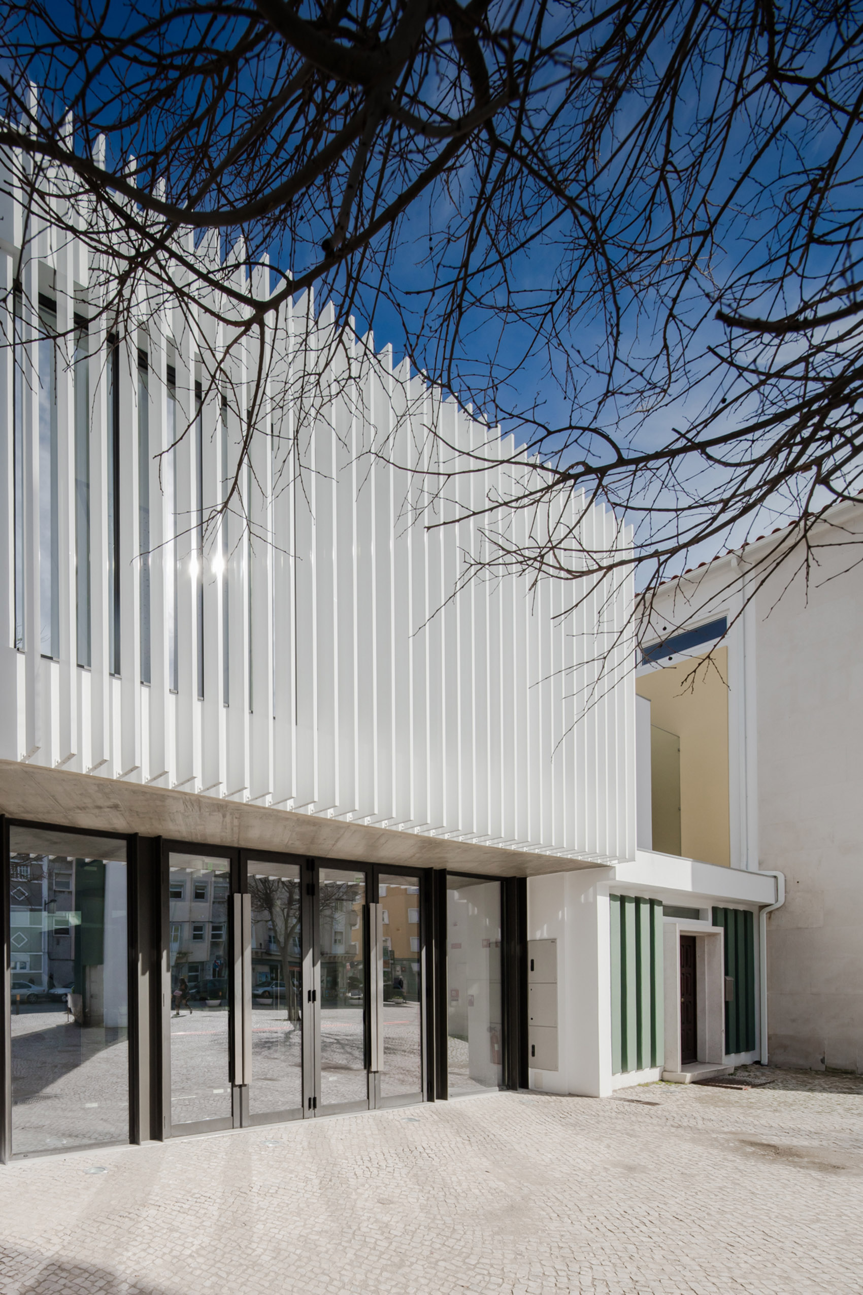 田园牧歌,莫什卡维迪的宗教中心,葡萄牙 / Plano Humano Arquitectos-74