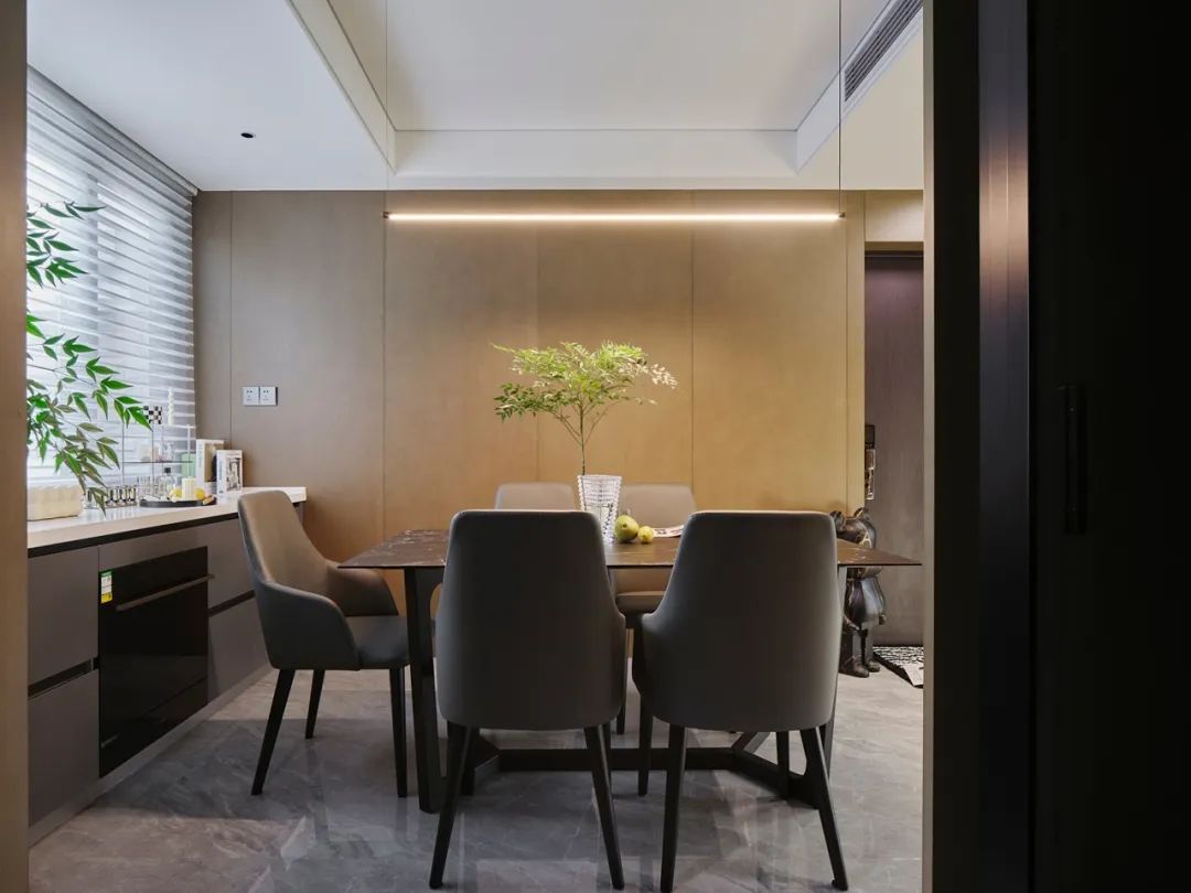 现代轻奢三居,打造都会女郎Kiko的理想家丨中国上海丨林时垚-69