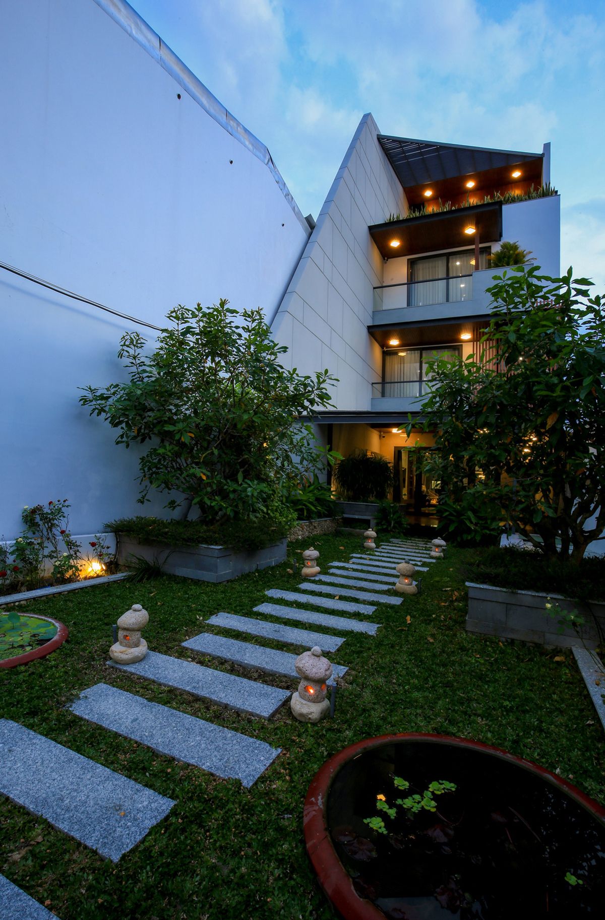 现代生活与自然和谐相融的越南 Nha Trang 住宅设计-64