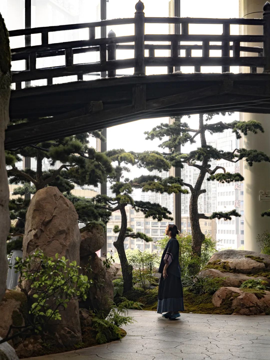 喜随作品|壶中胜境·商业中庭的科技国风微缩园林-8