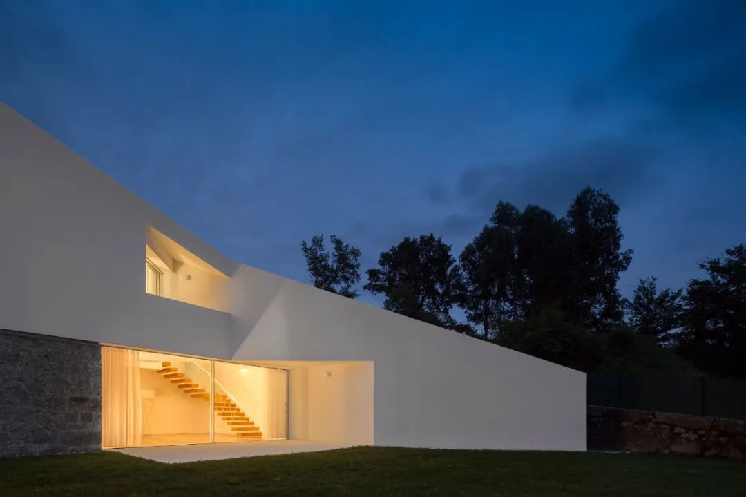 埃斯托里尔别墅丨葡萄牙丨Rui Vieira Oliveira architect-37