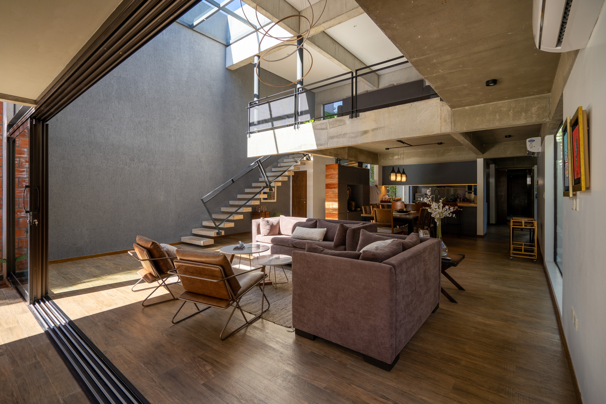 Levitate House / BAUEN-52