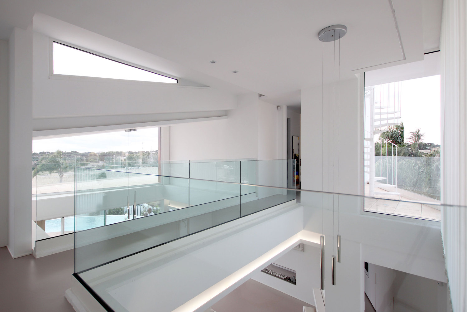 弧形泳池住宅-22