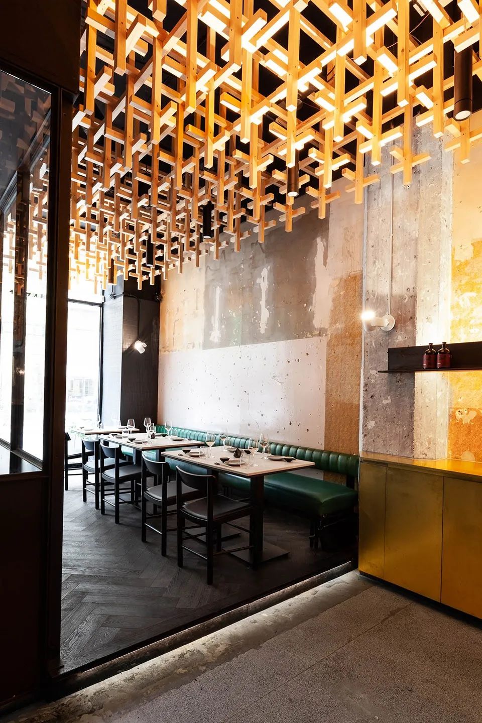 蒙特利尔 RYÙ餐厅 | 侘寂之美，历史与现代的对话-3