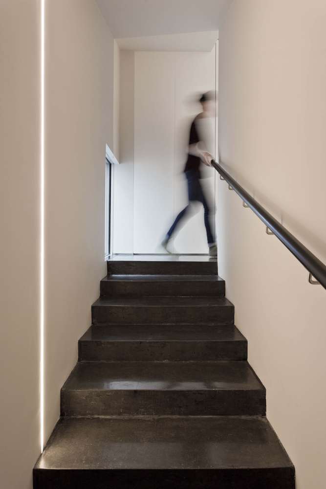 都柏林狭窄巷道中的家庭住宅设计-31