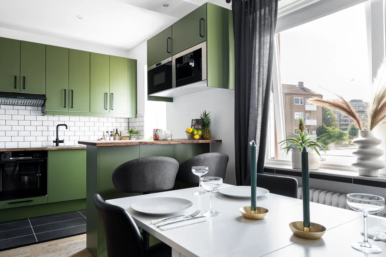 瑞典 26m2 绿色时尚工作室-13