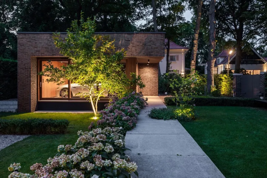 柏林瓦恩湖简约住宅设计丨德国柏林丨Gnädinger Architects-21