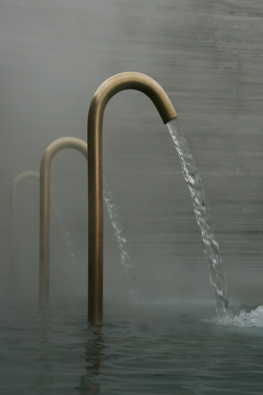 Peter Zumthor的Vals温泉浴场-54