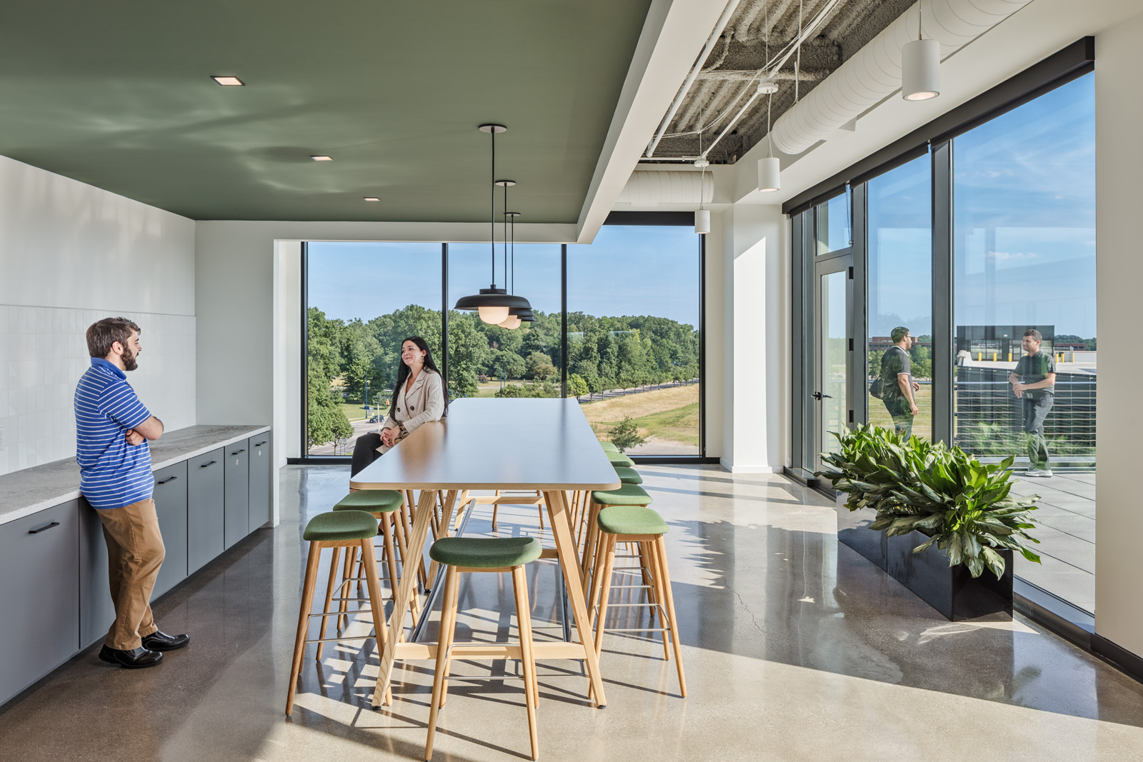 M/I Homes 总部 | 展现品质与功能的办公空间-12