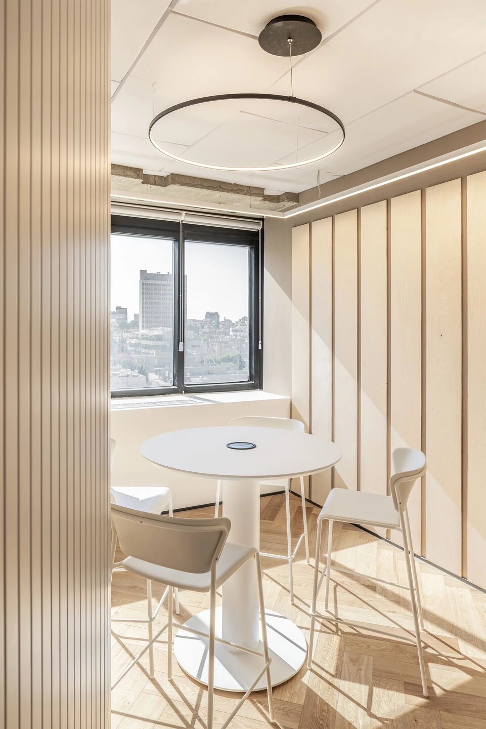 Swimm 办公室 | 简约明亮,展现灵动创新企业文化-21