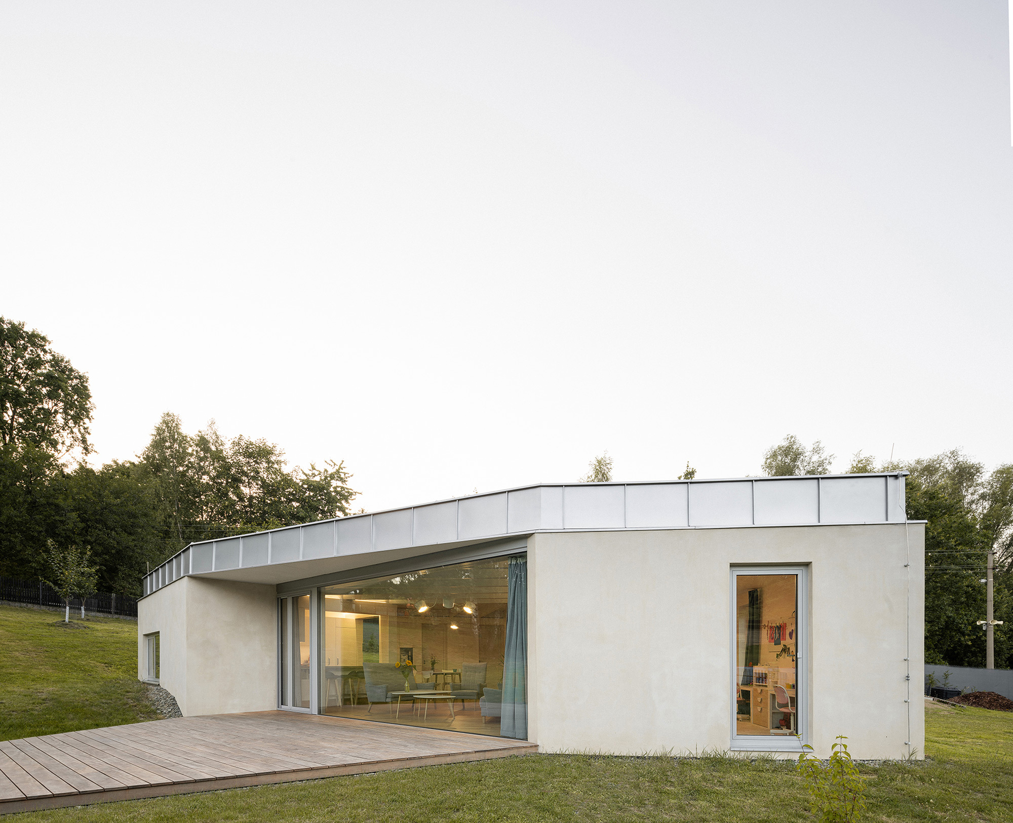 森林边缘的房子丨Papundekl Architects-12