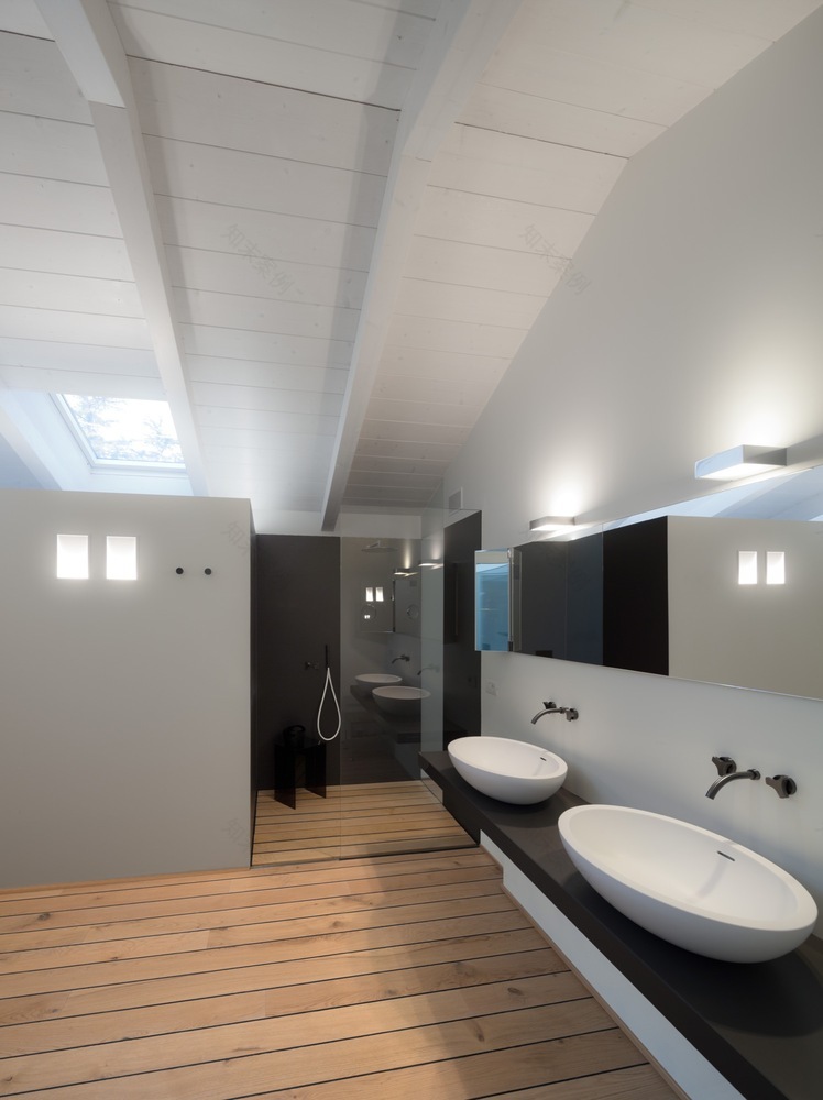 意大利 Treviso 郊区“T”形住宅设计-87