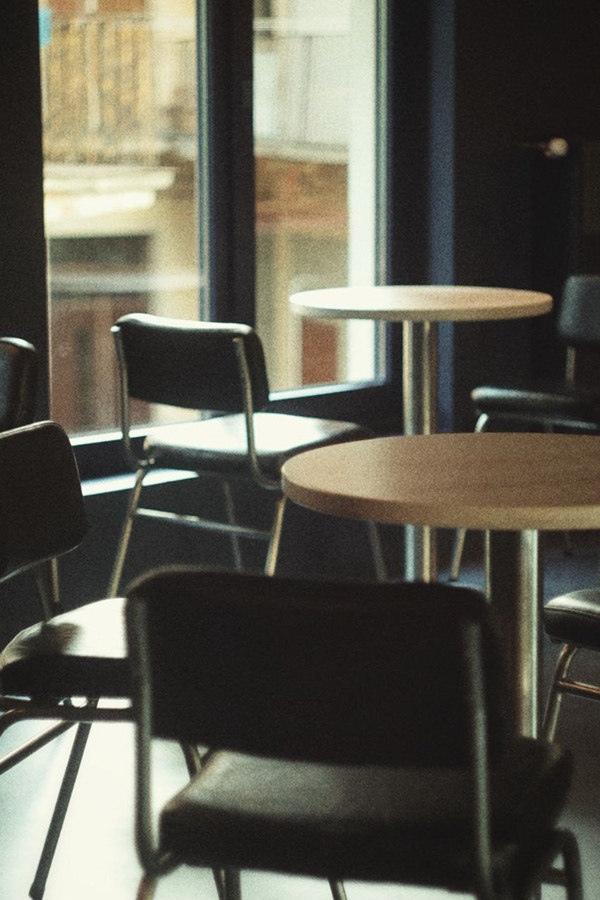 黑蜂蜜咖啡店丨乌克兰利沃夫丨Ustia Antoniuk-18