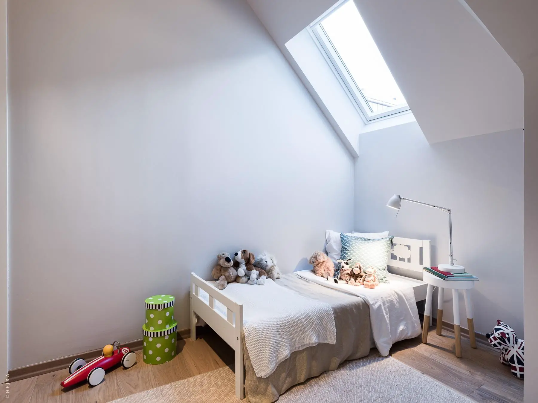 融合温暖与个性的顶层公寓设计-17