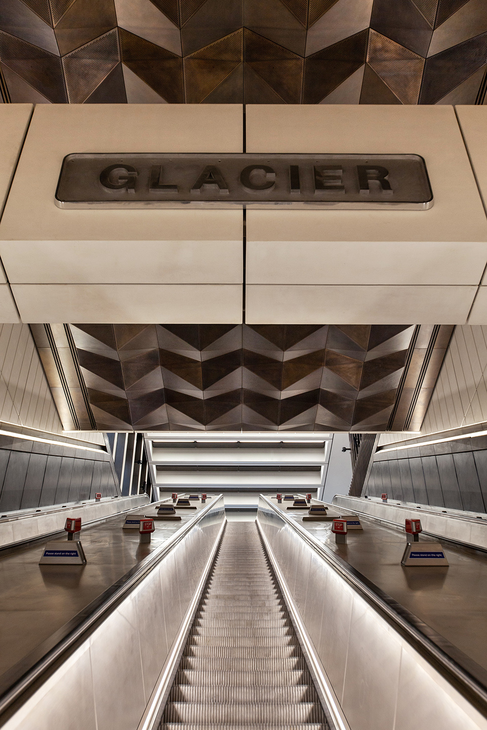 伦敦邦德街地铁站 | 乔治亚式建筑与现代设计完美融合-42