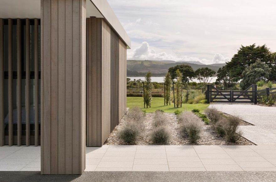 Lakes Edge light, airy holiday home by ChowHill Architects CAANdesign Architecture and home design blog-6