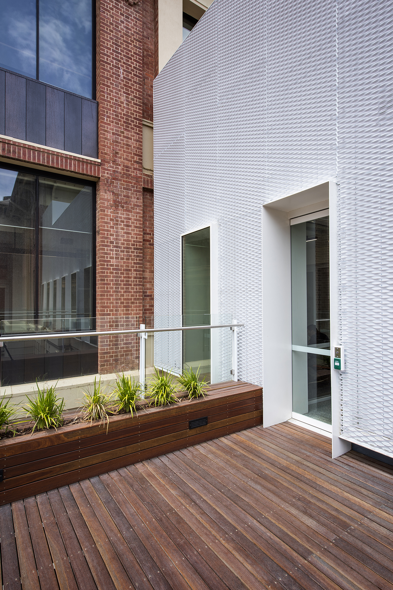 翻新重塑,绿色环保的 Allied Health Building-14