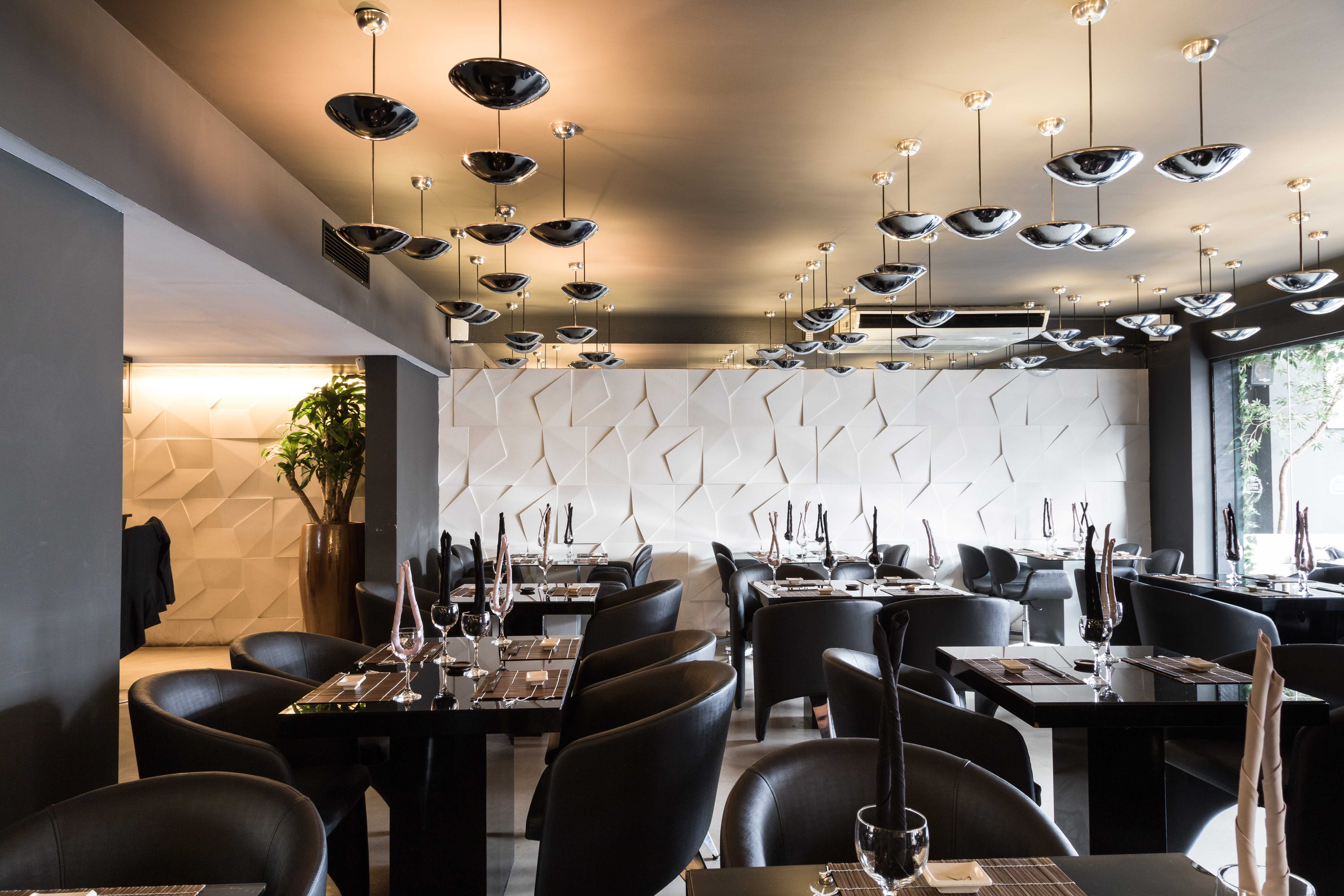 日本现代料理餐厅 Takedo 的精致室内设计-18