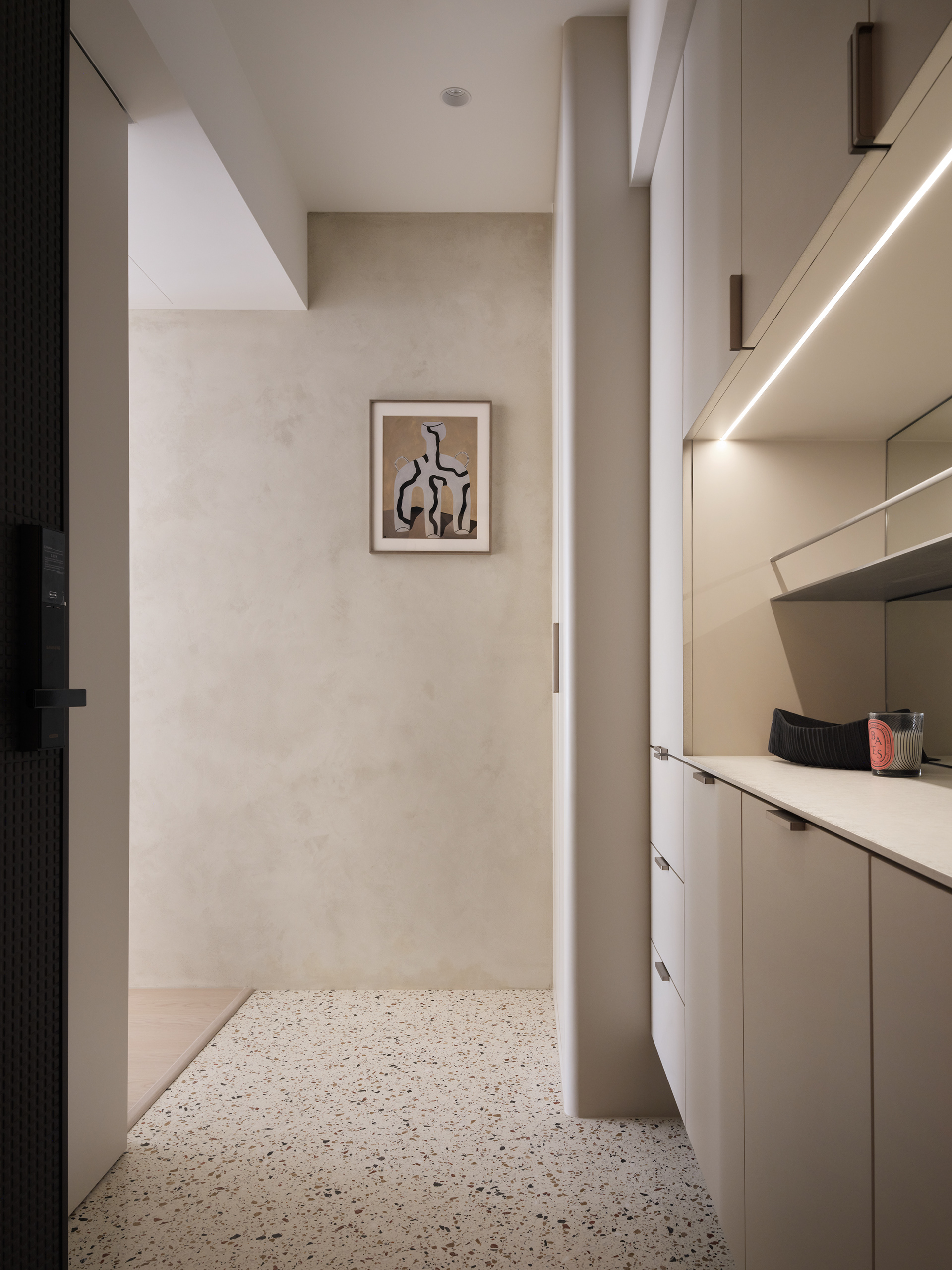 Apartment YZ-0